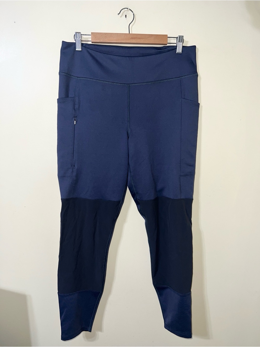 Patagonia Women’s Pack Out Hike Tights Two-Tone Navy Leggings Large